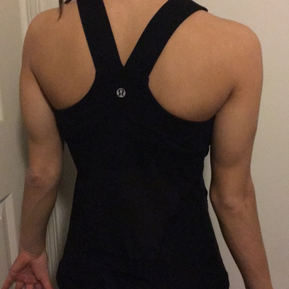 Lululemon Deep V black tank size 4